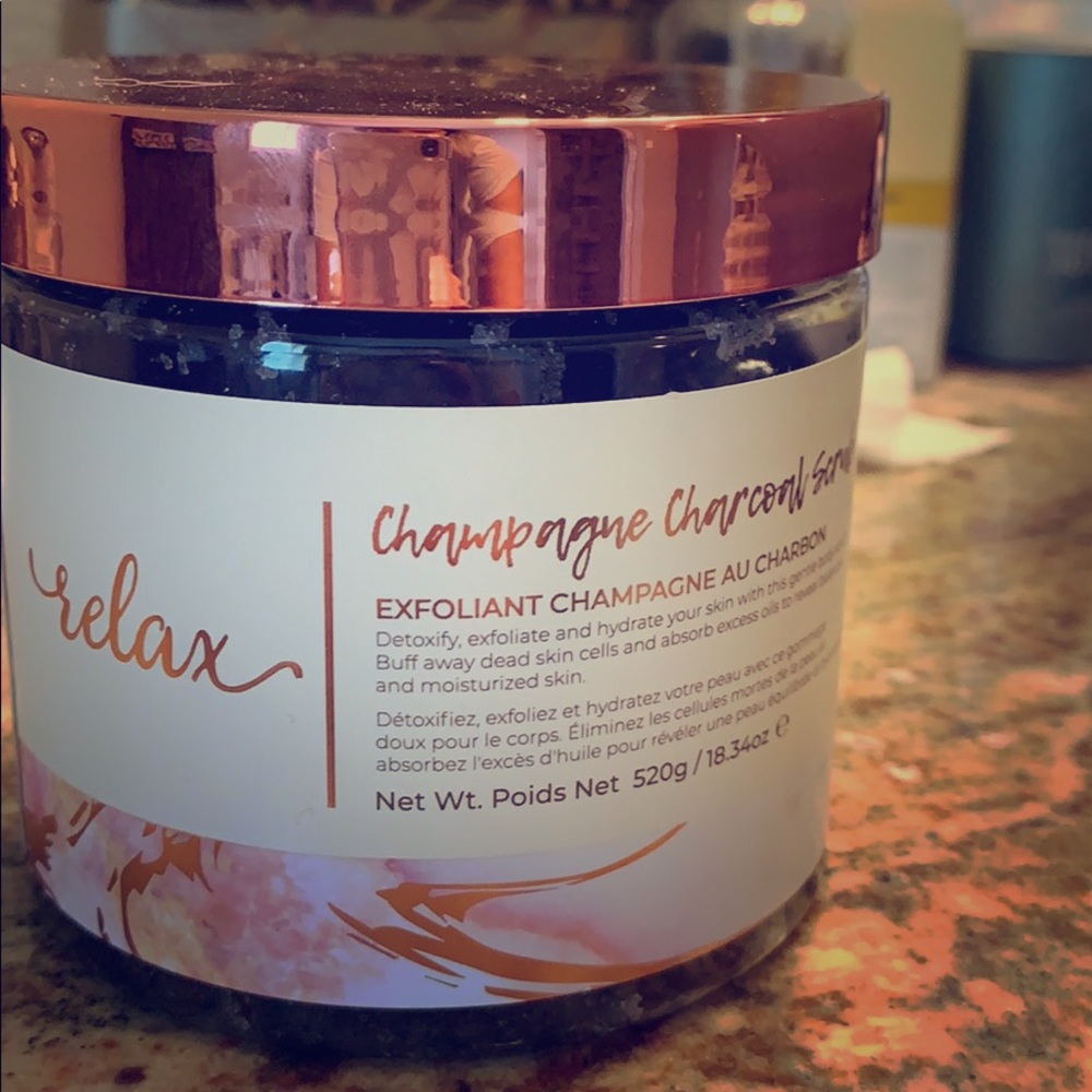 Relax charcoal scrub